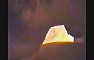 XXX Succosa cappello esperto slut catturato in un cappello video di mamme troie