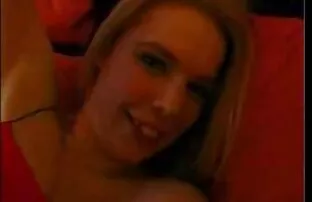 XXX Brown film porno gratis mamme porche si sedette in una stanza d'albergo