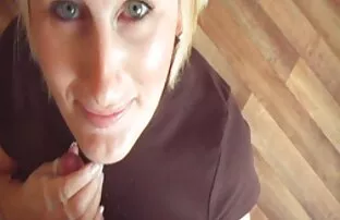 XXX Rosso, salto mamme troie scopate dai figli in pisyuna