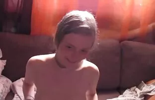 XXX Carino asiatico ragazza con lei fidanzato mamme mature porche Pompino e cazzo