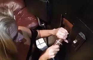 XXX Russo, bionda, mamme troie con figlie con entusiasmo Calci il suo fidanzato sul grande letto