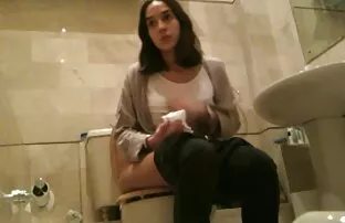 XXX Latino patelat accanto piscina è occupato donna mamme maiale porno