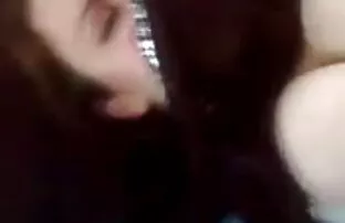 XXX Una ragazza inesperta è venuto a voi per un consiglio e il suo mamme troie con figli cazzo