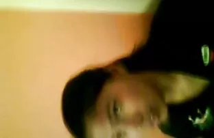 XXX Babe in mamme giovani troie calze nere ha un ottimo succhiare