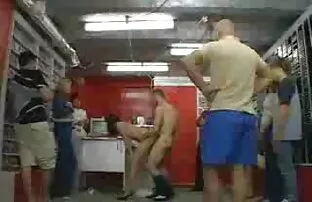 XXX Carino giovane uomo maledetto il suo cuore bene vere mamme troie