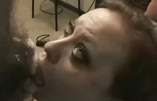 XXX Con Bionda video porno con mamme troie