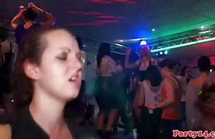 XXX Stupro sulla mamme troie scopate dai figli mamma