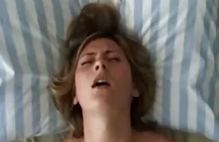 XXX Quattro piccola e spessa ragazza si contorceva con il mamme troie pompinare suo fidanzato carino